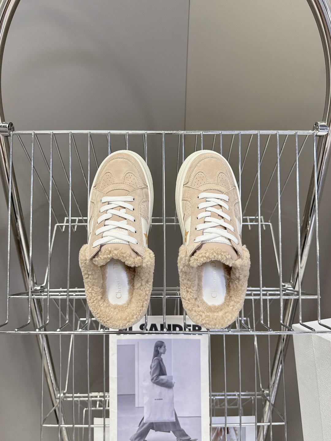 Dior迪奥秋冬最新款毛里 松糕鞋 厚底休闲鞋超多明星网红种草 这款Dior Star运动鞋延续经久不衰