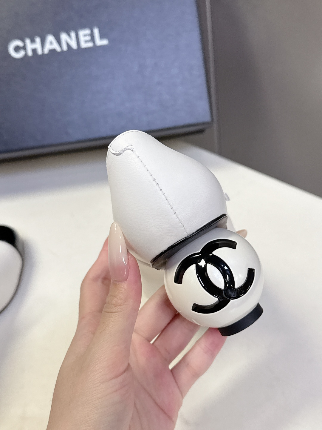 CHANEL香奈儿25K秋冬最新走秀款时装鞋小红书力推款 怎么搭配都好看 时髦精必备 香奈儿女士钟爱简约