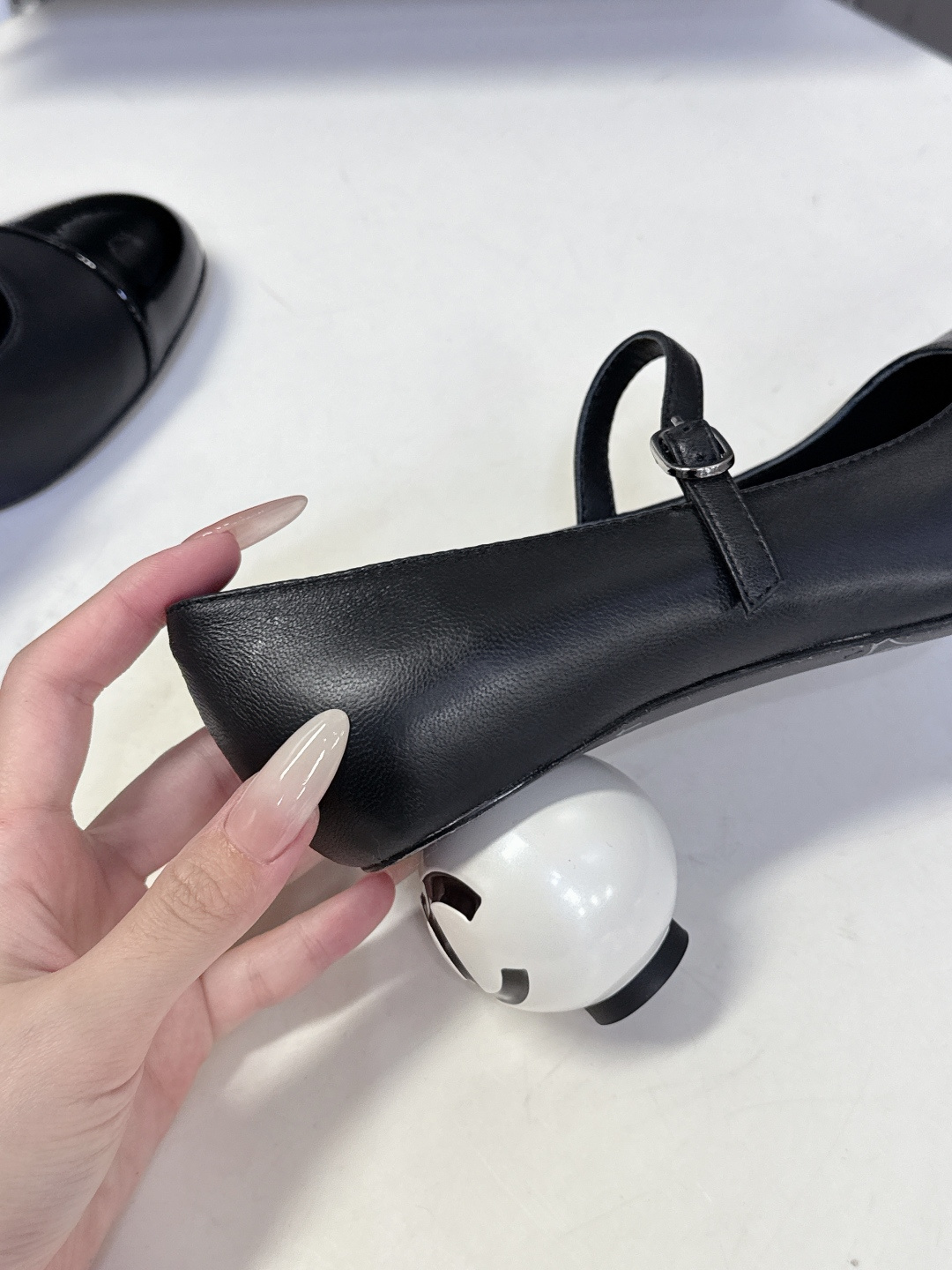 CHANEL香奈儿25K秋冬最新走秀款时装鞋小红书力推款 怎么搭配都好看 时髦精必备 香奈儿女士钟爱简约