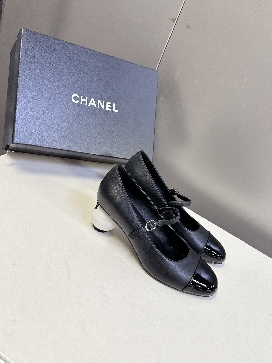 CHANEL香奈儿25K秋冬最新走秀款时装鞋小红书力推款 怎么搭配都好看 时髦精必备 香奈儿女士钟爱简约