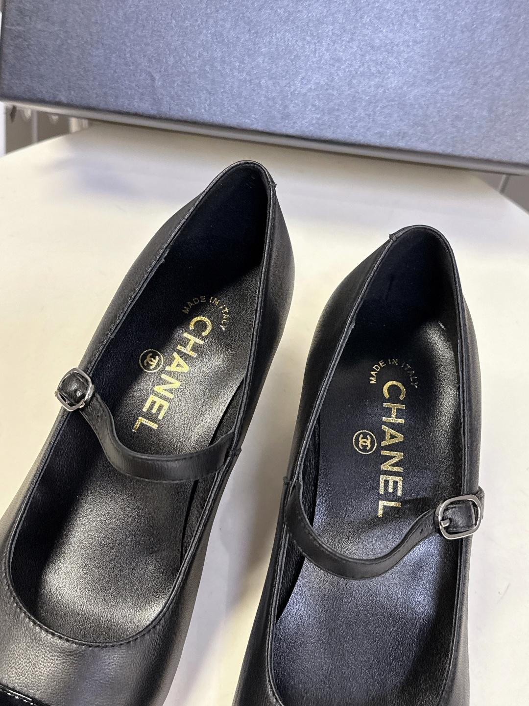 CHANEL香奈儿25K秋冬最新走秀款时装鞋小红书力推款 怎么搭配都好看 时髦精必备 香奈儿女士钟爱简约