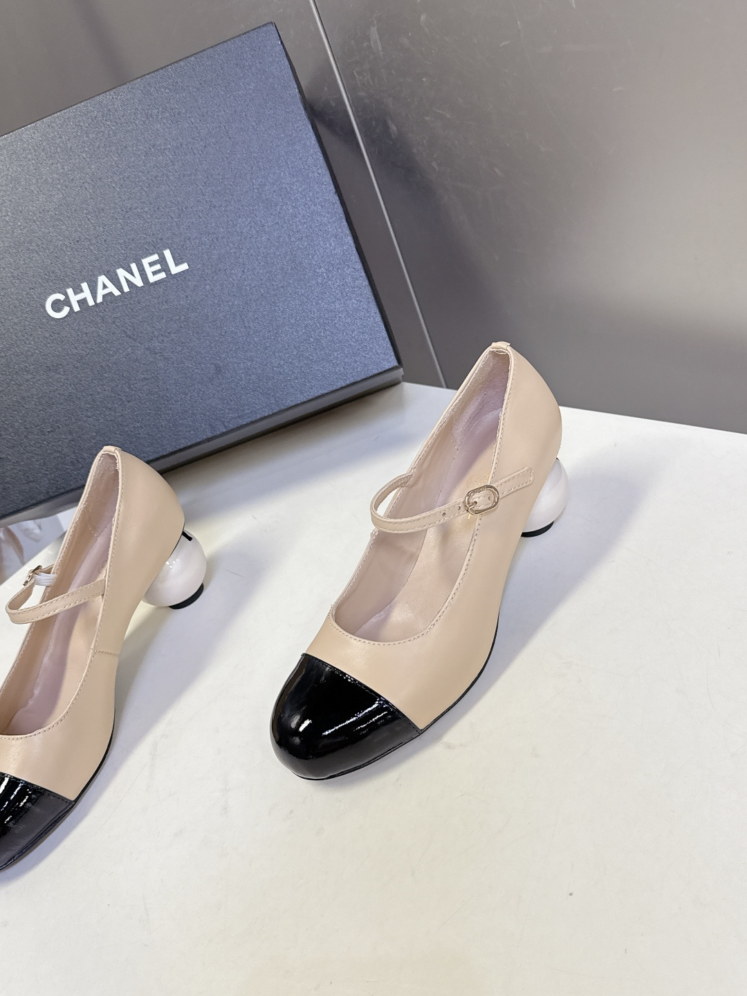 CHANEL香奈儿25K秋冬最新走秀款时装鞋小红书力推款 怎么搭配都好看 时髦精必备 香奈儿女士钟爱简约