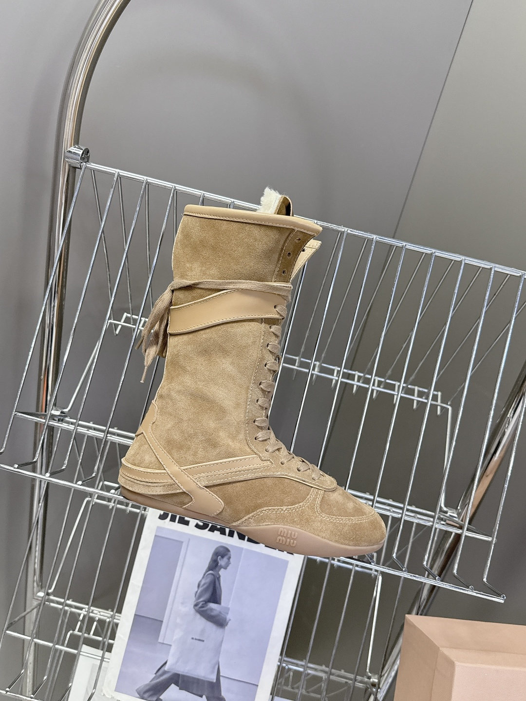 MiuMiu缪缪最新走秀款复古毛毛鞋 拳击鞋官方秀场出镜率最高的单品 超多明星时尚博主种草 miu系穿搭