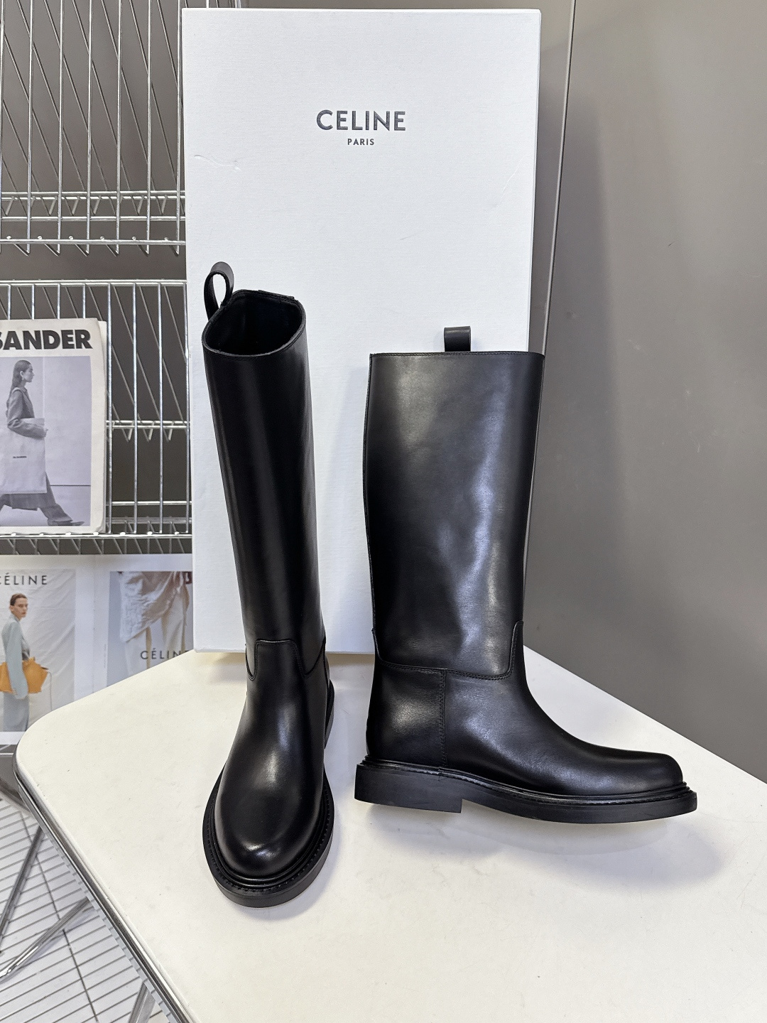 CELINE思琳2025秋冬专柜最新款骑士靴超多明星网红种草 时尚博主同款 早秋力推单品！复古欧美风格 