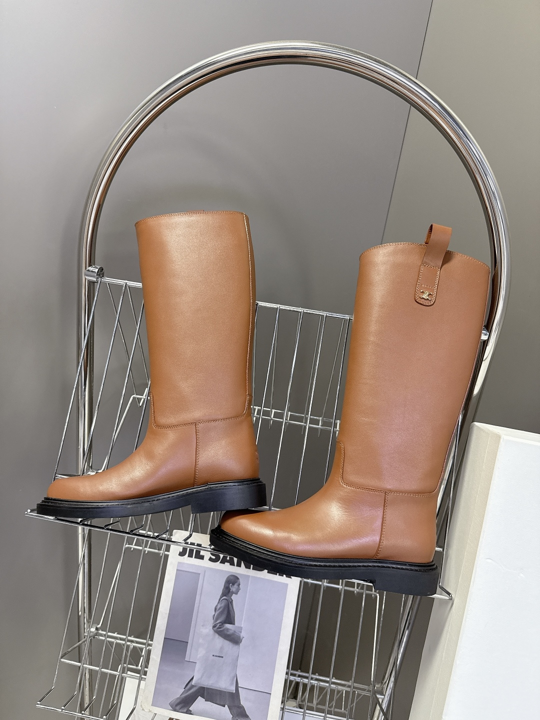 CELINE思琳2025秋冬专柜最新款骑士靴超多明星网红种草 时尚博主同款 早秋力推单品！复古欧美风格 