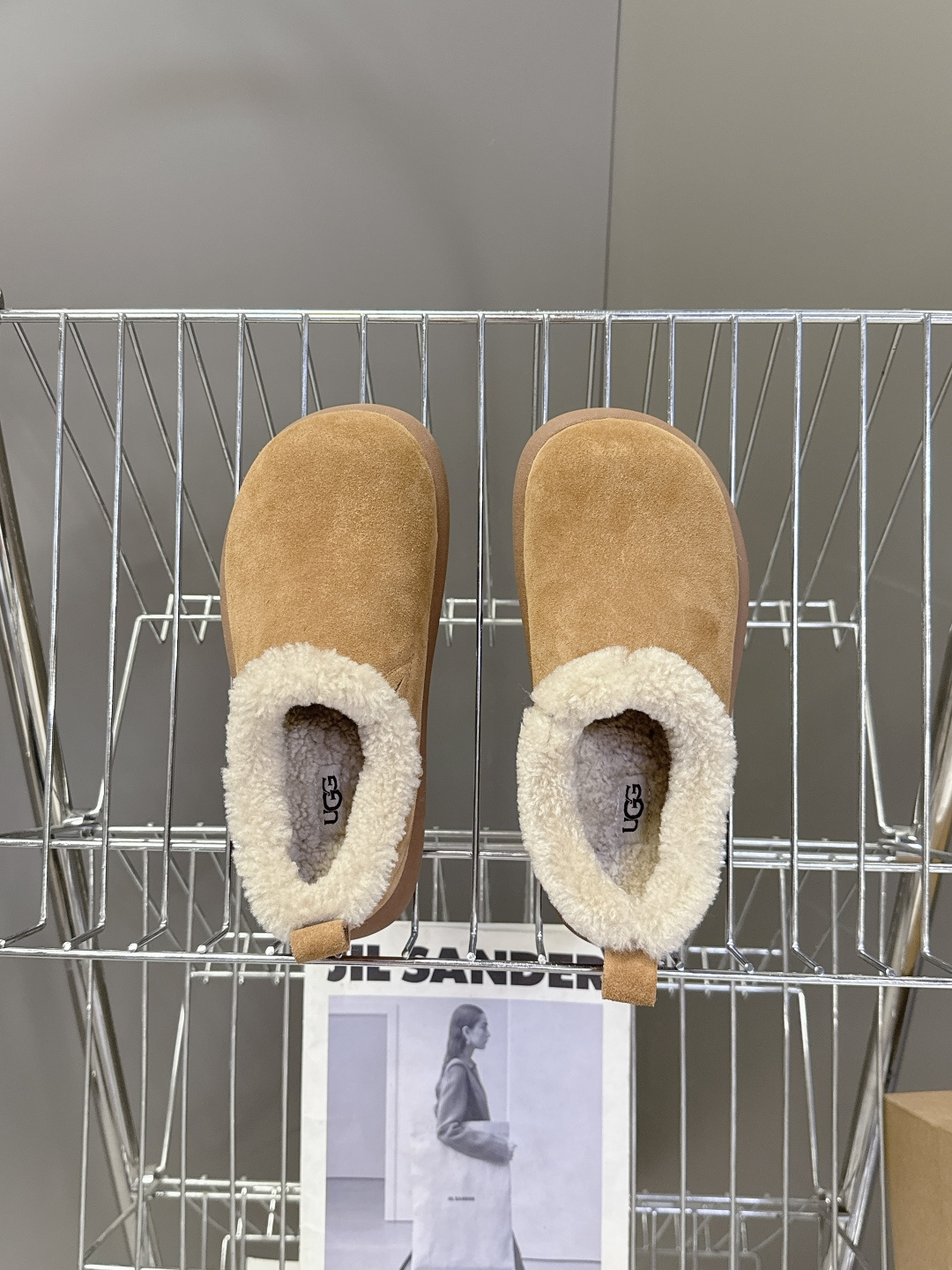 UGG雪地靴秋冬最款新厚底毛毛鞋 超多明星网红种草 秋冬必备毛毛鞋 真羊毛上脚超暖和 一款不会撞衫的鞋子