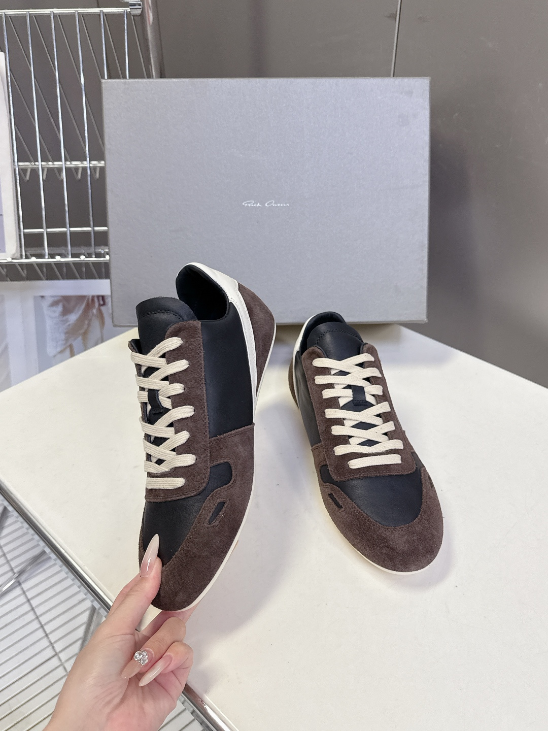 男装➕10 Rick Owens欧文斯最新情侣款复古运动 休闲鞋 德训鞋 薄底鞋超多明星时尚博主种草 当