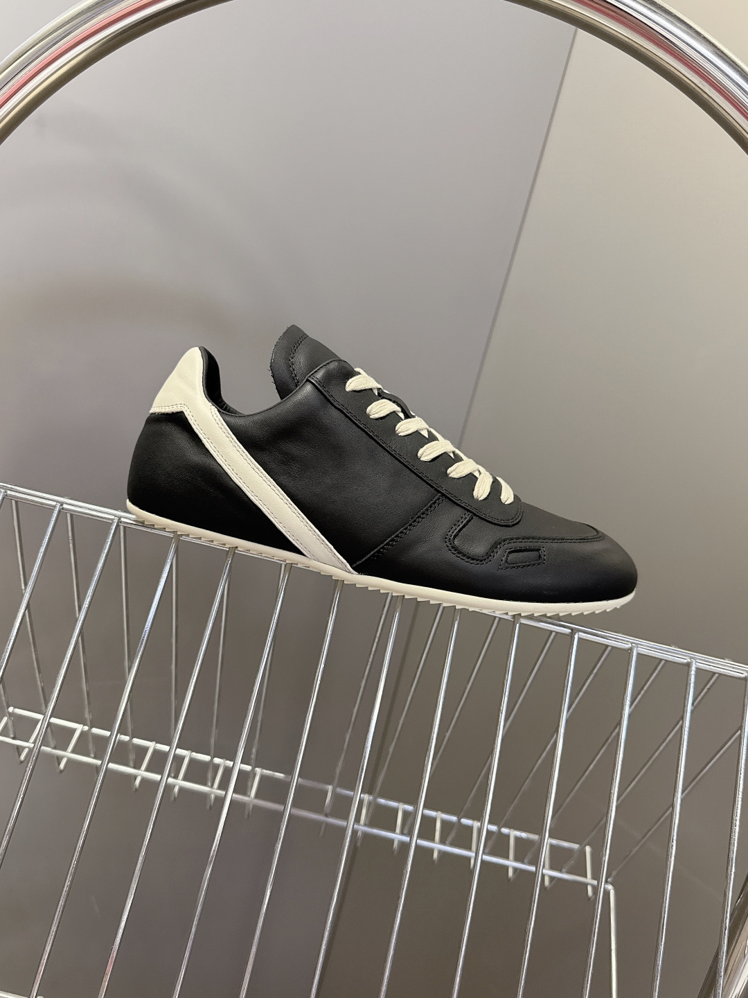 男装➕10 Rick Owens欧文斯最新情侣款复古运动 休闲鞋 德训鞋 薄底鞋超多明星时尚博主种草 当