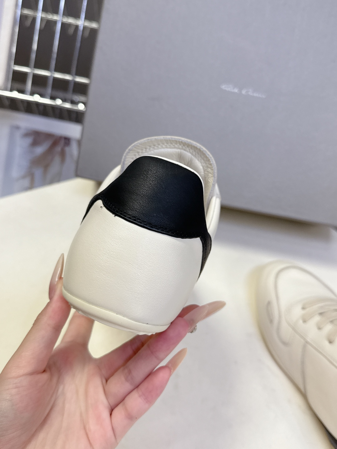 男装➕10 Rick Owens欧文斯最新情侣款复古运动 休闲鞋 德训鞋 薄底鞋超多明星时尚博主种草 当