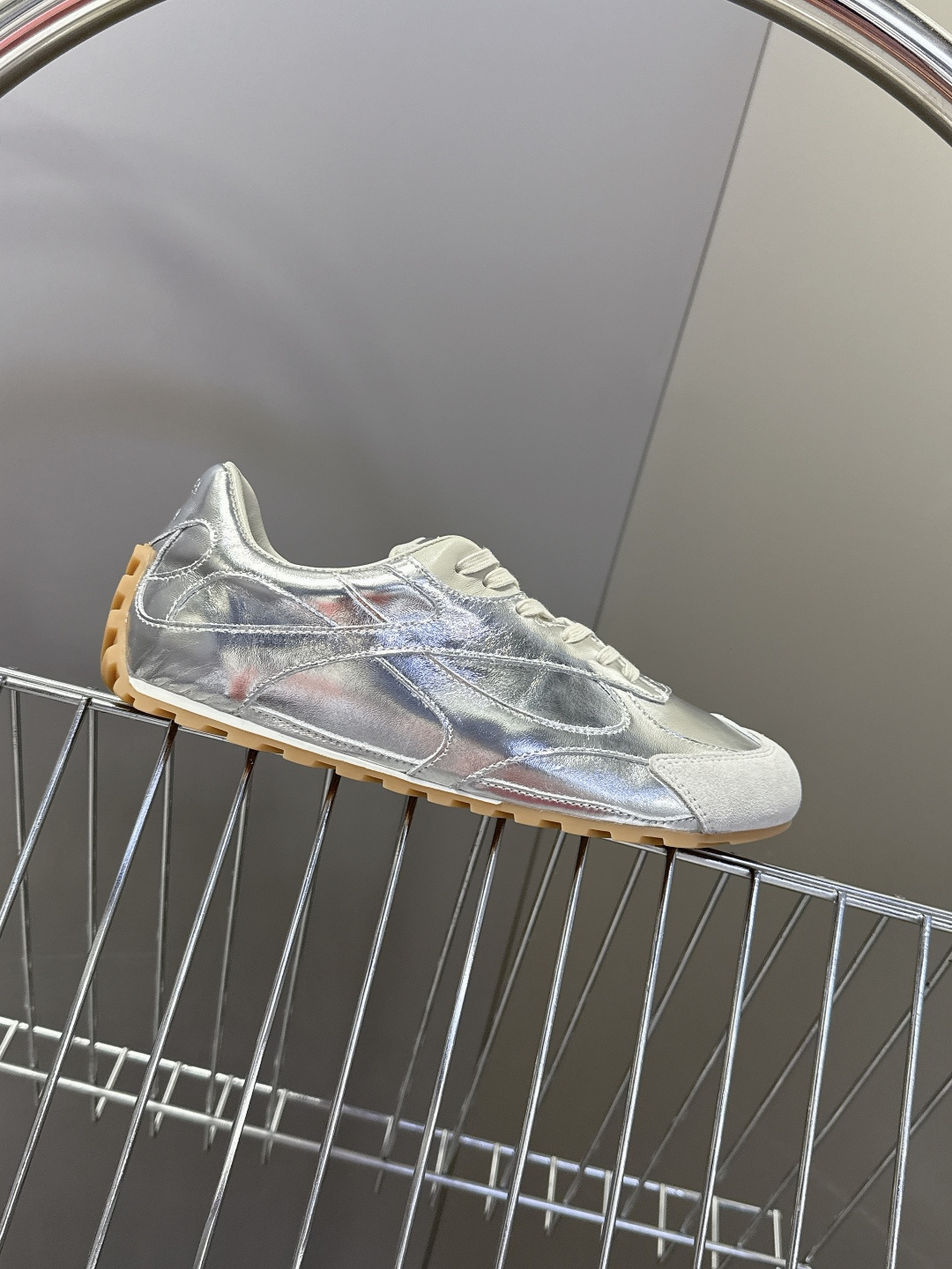 Bottega Veneta BV葆蝶家 阿甘鞋 德训鞋 运动鞋 BV经典老钱风运动鞋超多明星时尚博主种