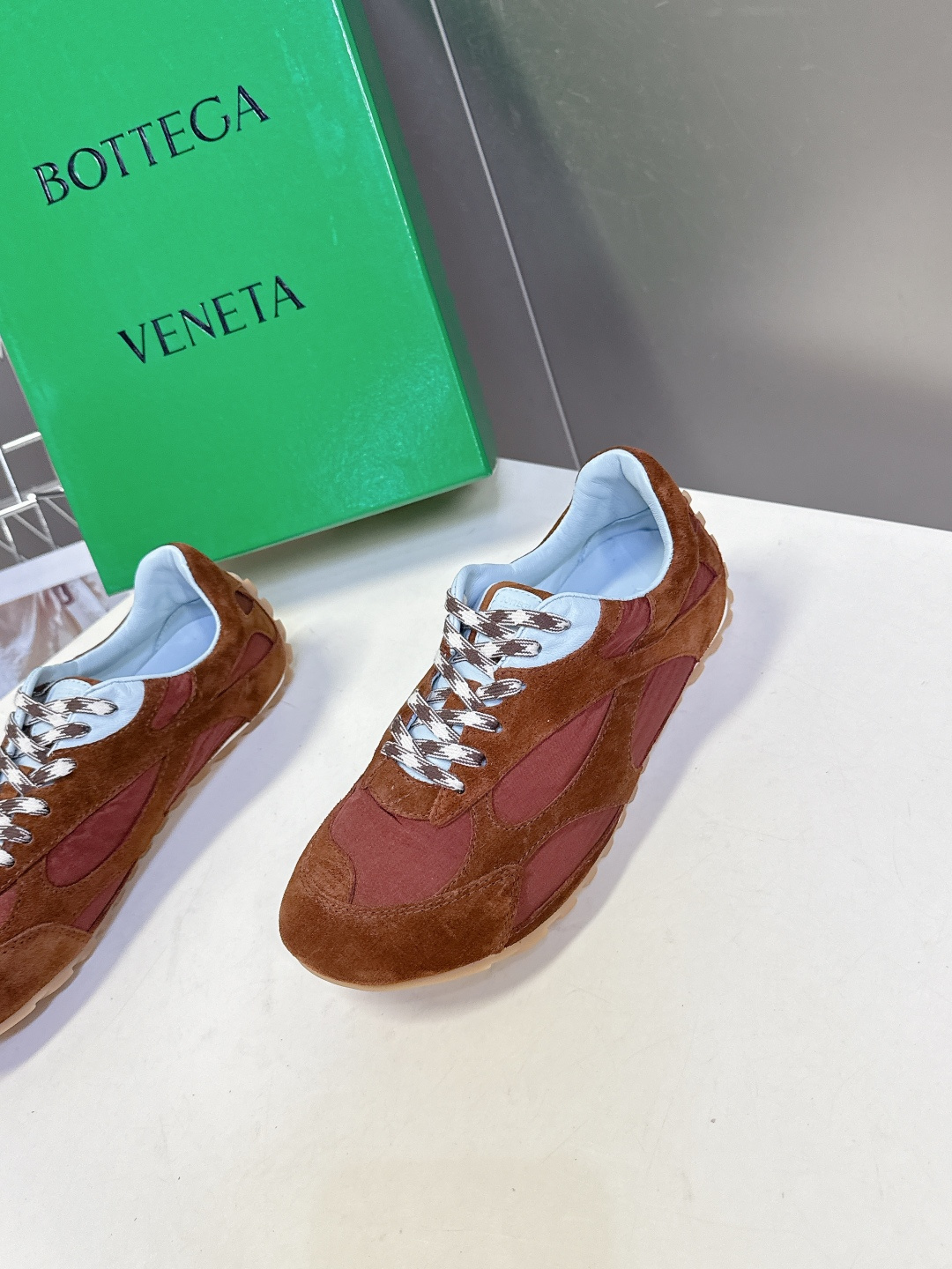 Bottega Veneta BV葆蝶家 阿甘鞋 德训鞋 运动鞋 BV经典老钱风运动鞋超多明星时尚博主种