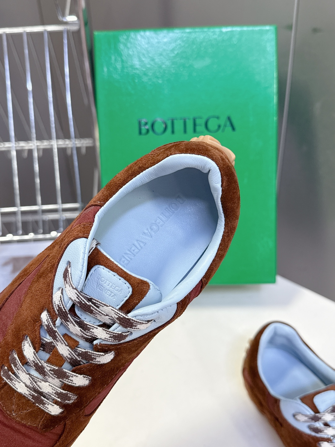 Bottega Veneta BV葆蝶家 阿甘鞋 德训鞋 运动鞋 BV经典老钱风运动鞋超多明星时尚博主种