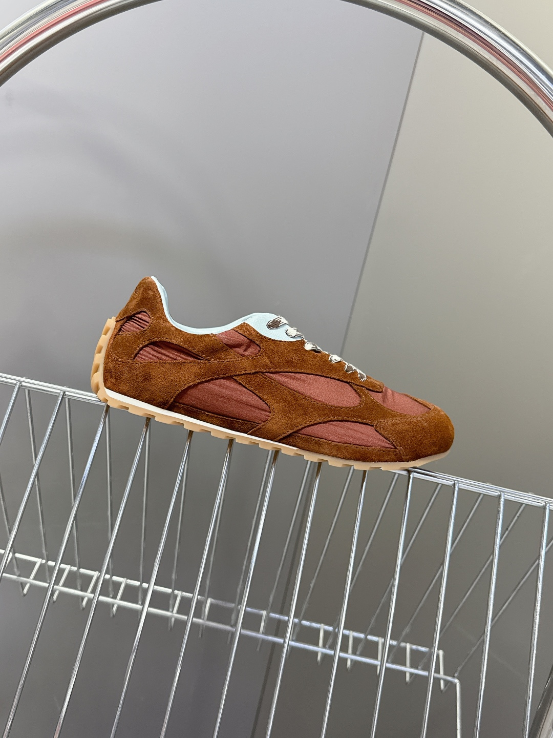 Bottega Veneta BV葆蝶家 阿甘鞋 德训鞋 运动鞋 BV经典老钱风运动鞋超多明星时尚博主种