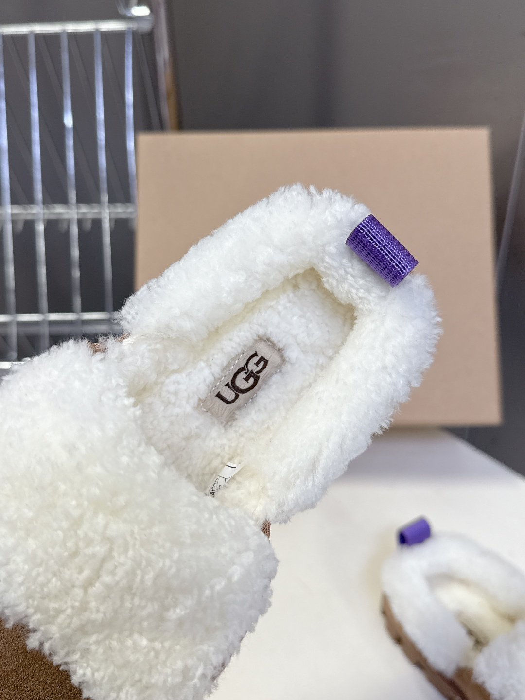 UGG雪地靴秋冬最款新厚底毛毛鞋 超多明星网红种草 秋冬必备毛毛鞋 真羊毛上脚超暖和 一款不会撞衫的鞋子