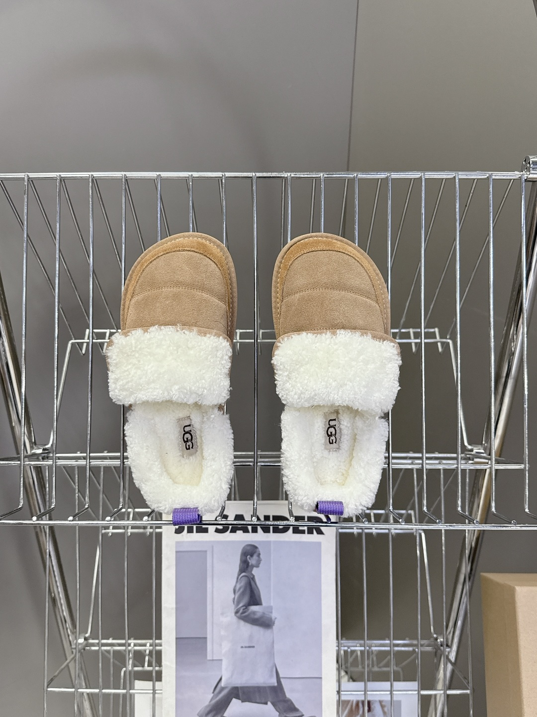 UGG雪地靴秋冬最款新厚底毛毛鞋 超多明星网红种草 秋冬必备毛毛鞋 真羊毛上脚超暖和 一款不会撞衫的鞋子