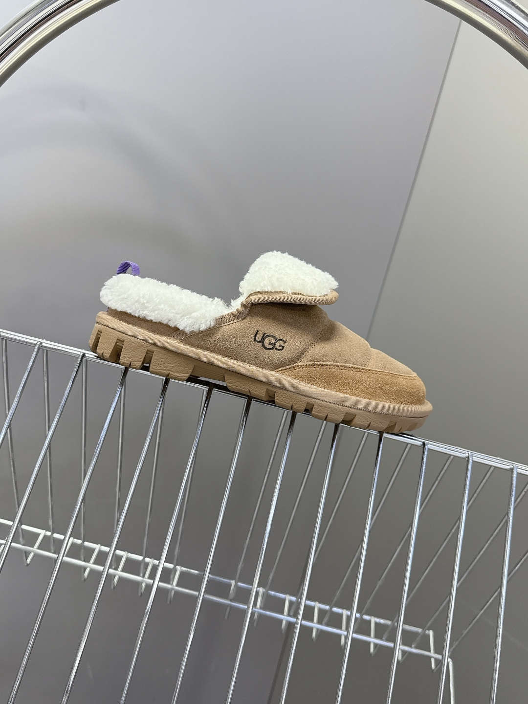 UGG雪地靴秋冬最款新厚底毛毛鞋 超多明星网红种草 秋冬必备毛毛鞋 真羊毛上脚超暖和 一款不会撞衫的鞋子
