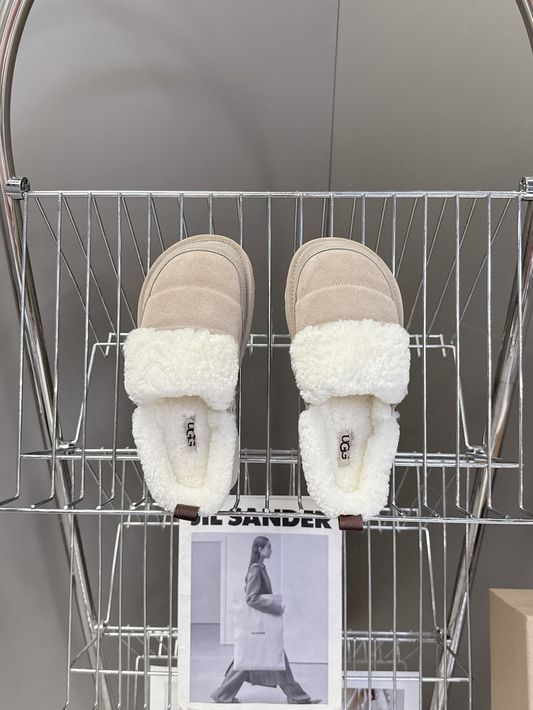 UGG雪地靴秋冬最款新厚底毛毛鞋 超多明星网红种草 秋冬必备毛毛鞋 真羊毛上脚超暖和 一款不会撞衫的鞋子