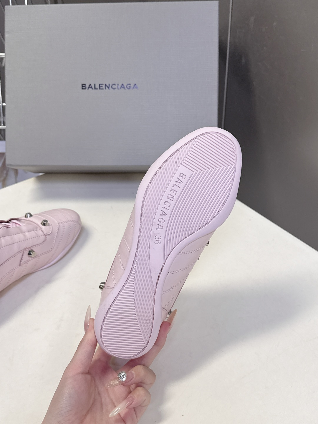 Balenciaga巴黎世家最新款棒球鞋 薄底鞋 休闲鞋超多明星时尚博主种草 原版购入开发做货 超火的薄