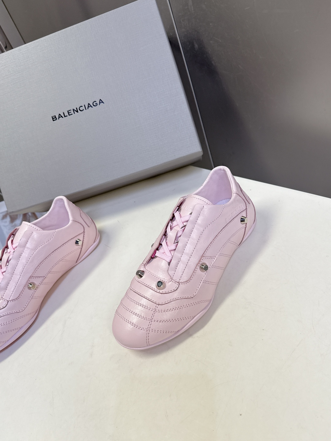 Balenciaga巴黎世家最新款棒球鞋 薄底鞋 休闲鞋超多明星时尚博主种草 原版购入开发做货 超火的薄