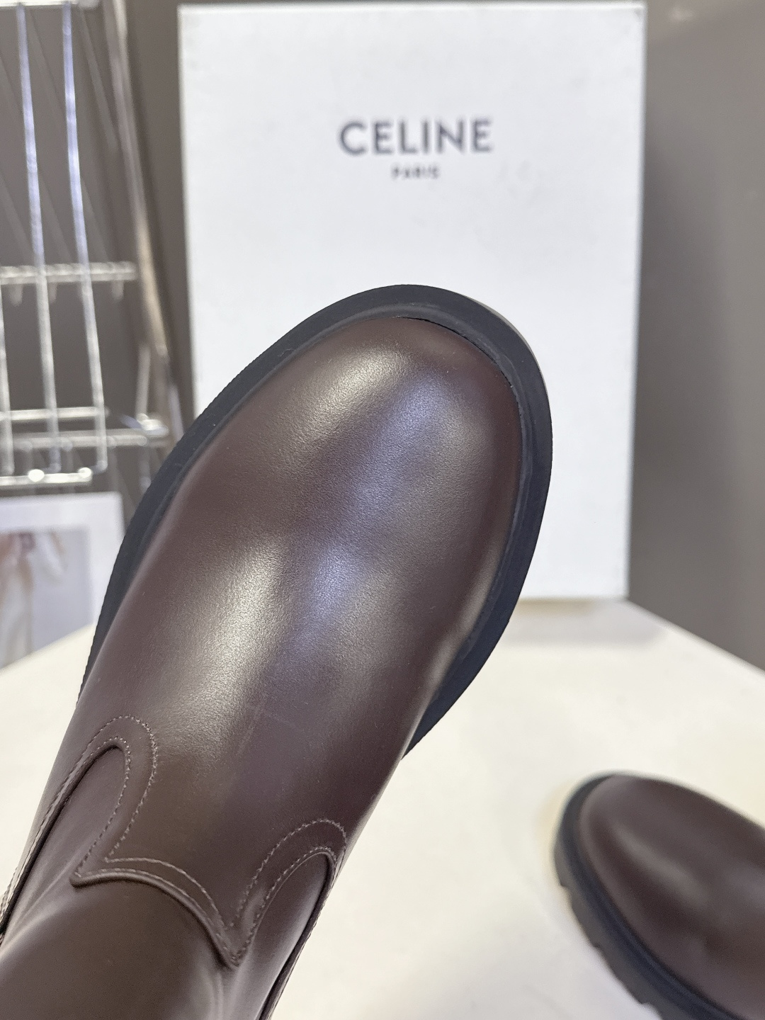 CELINE思琳秋冬专柜最新款一脚蹬短靴 超多明星网红种草 时尚博主同款 早秋力推单品！复古欧美风格 炸