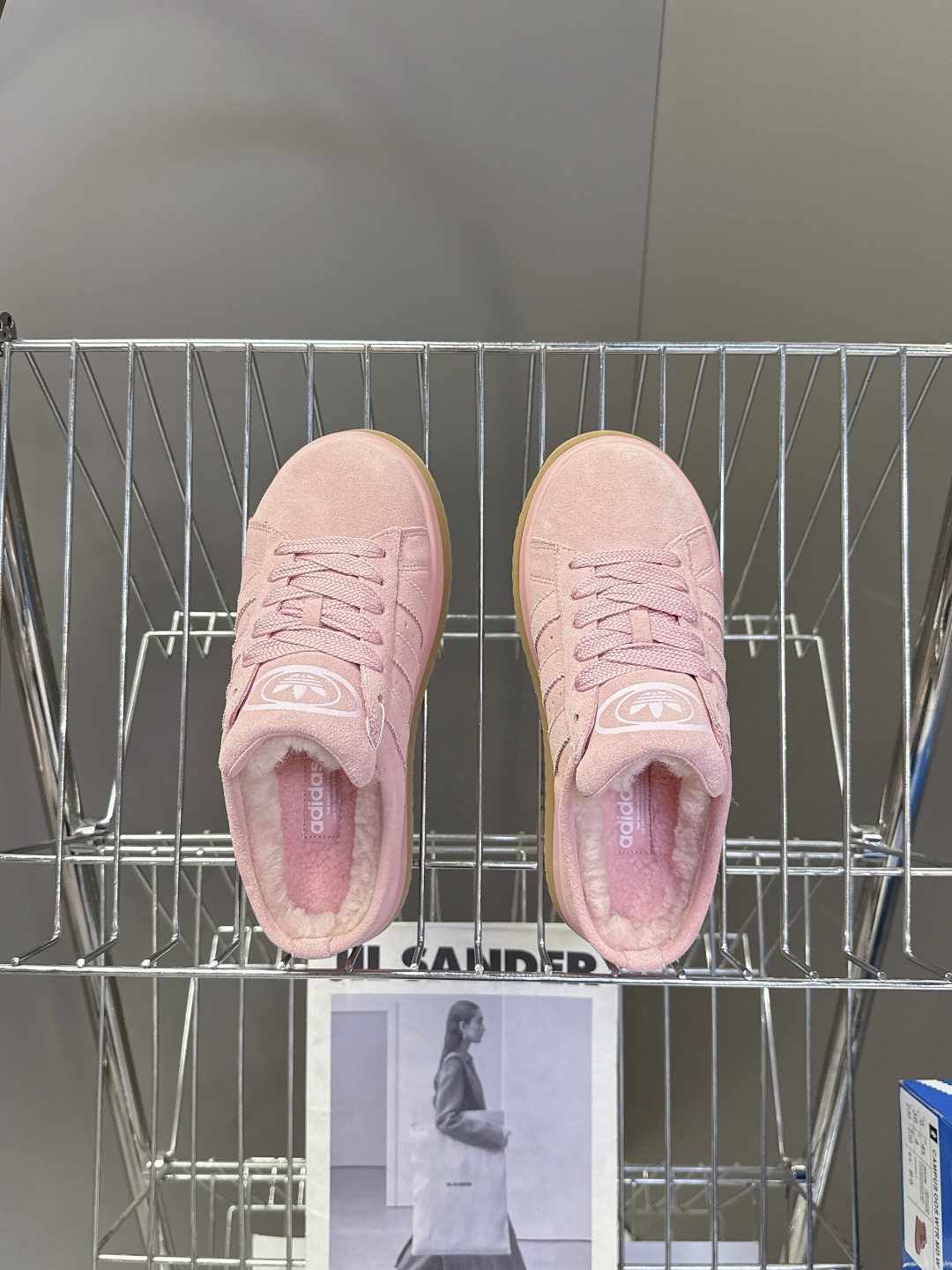 阿迪达斯adidas三叶草秋冬最款新厚底毛毛鞋 雪地靴 超多明星网红种草 正品两双购入开发 秋冬必备毛毛