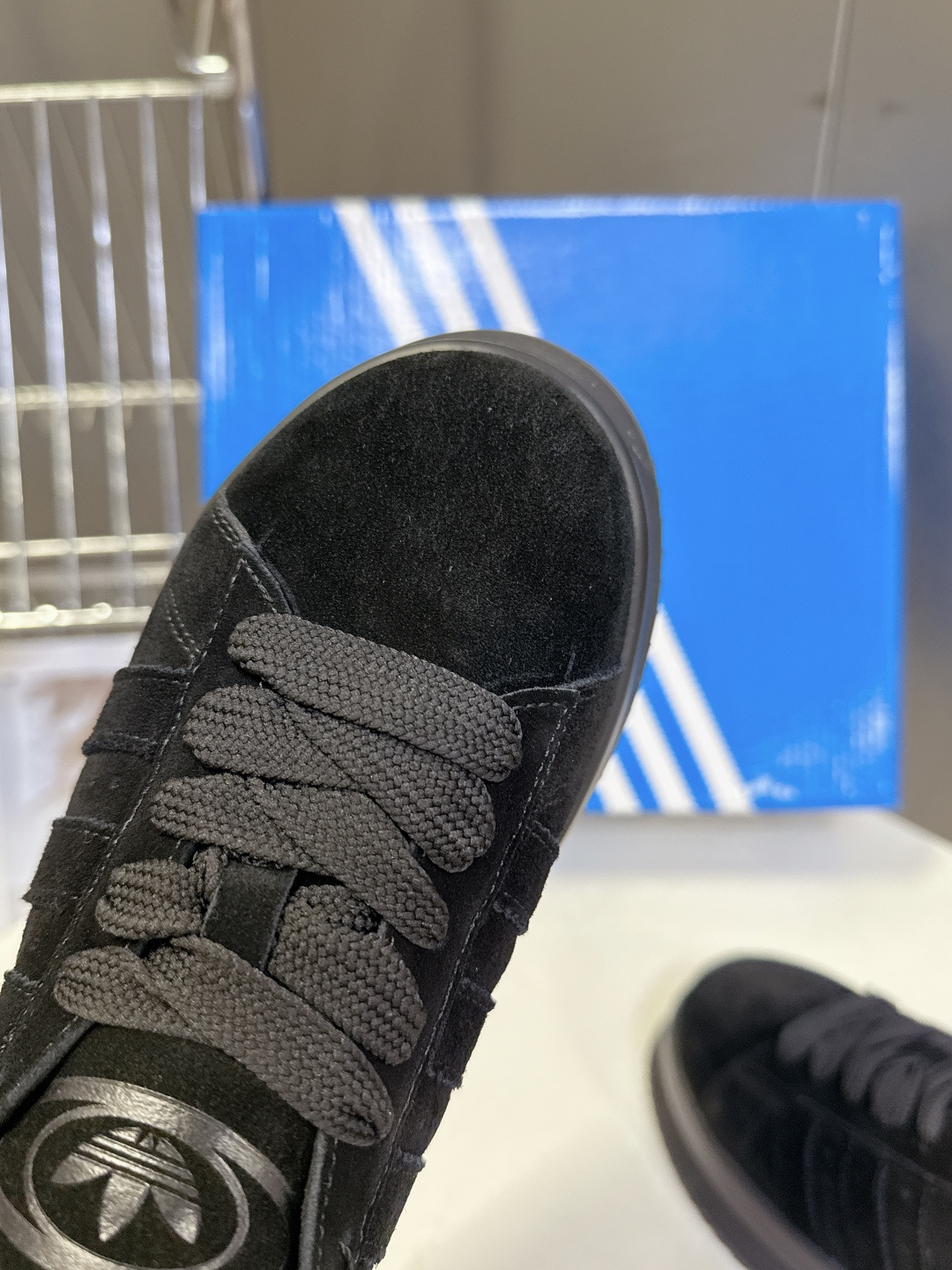 阿迪达斯adidas三叶草秋冬最款新厚底毛毛鞋 雪地靴 超多明星网红种草 正品两双购入开发 秋冬必备毛毛