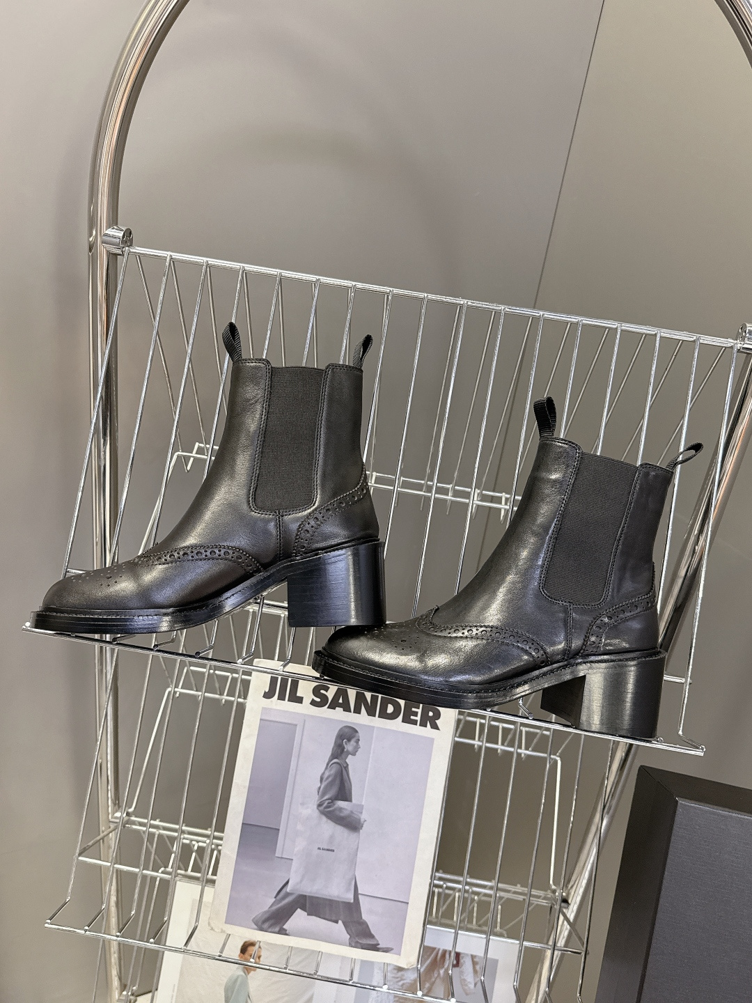 Saint Laurent圣罗兰秋冬最新款布洛克短靴 超多明星时尚博主种草 大小质感与原版完全一致✔️鞋