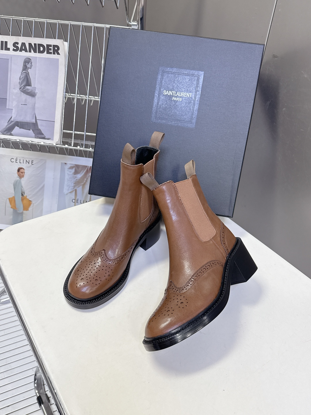 Saint Laurent圣罗兰秋冬最新款布洛克短靴 超多明星时尚博主种草 大小质感与原版完全一致✔️鞋