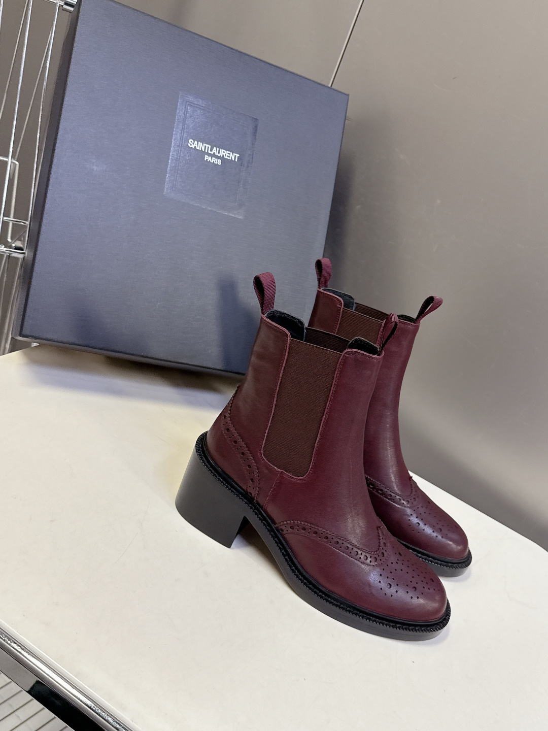Saint Laurent圣罗兰秋冬最新款布洛克短靴 超多明星时尚博主种草 大小质感与原版完全一致✔️鞋