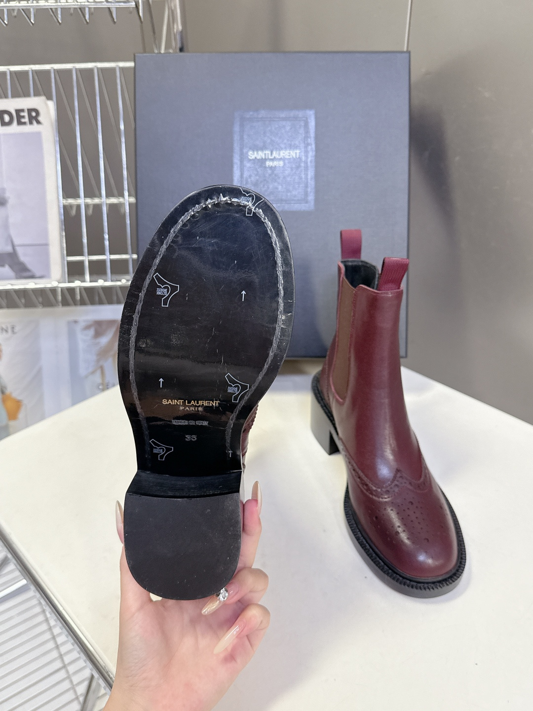 Saint Laurent圣罗兰秋冬最新款布洛克短靴 超多明星时尚博主种草 大小质感与原版完全一致✔️鞋
