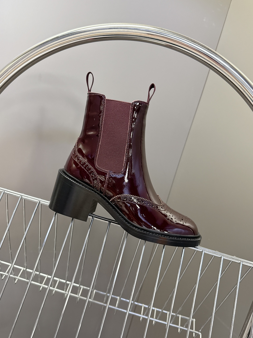 Saint Laurent圣罗兰秋冬最新款布洛克短靴 超多明星时尚博主种草 大小质感与原版完全一致✔️鞋