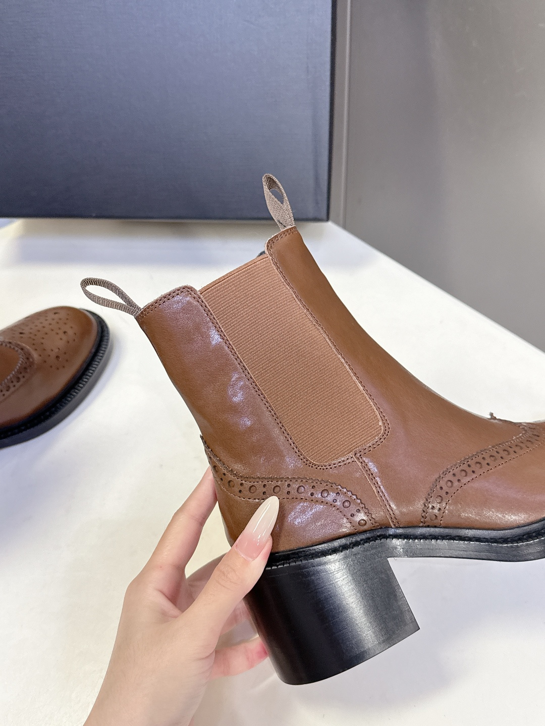 Saint Laurent圣罗兰秋冬最新款布洛克短靴 超多明星时尚博主种草 大小质感与原版完全一致✔️鞋