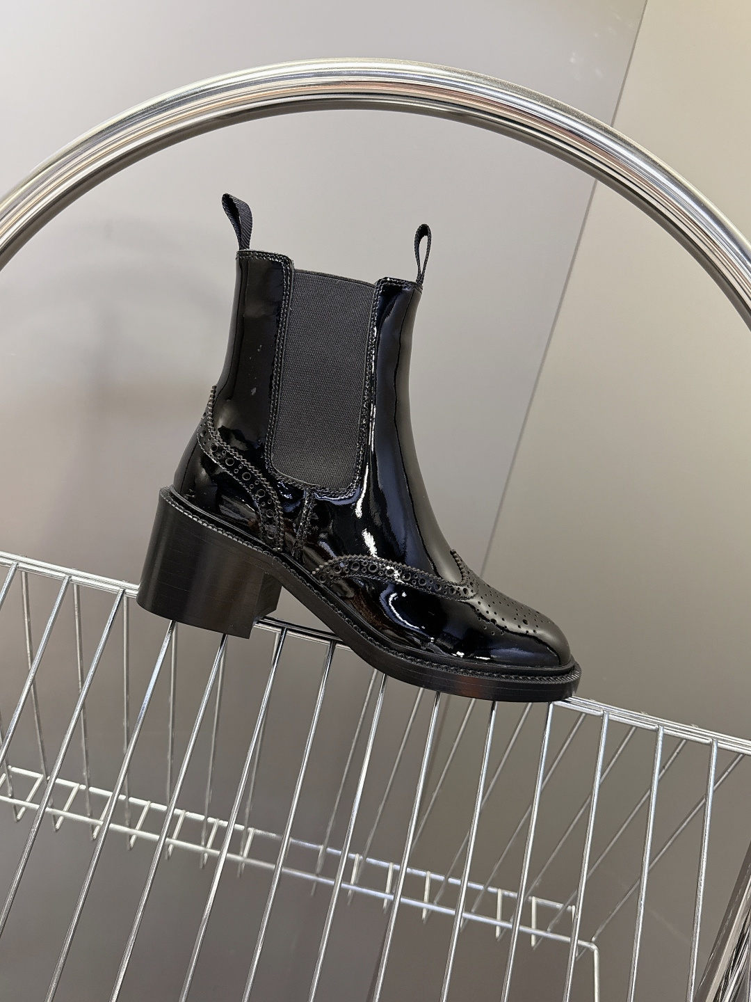 Saint Laurent圣罗兰秋冬最新款布洛克短靴 超多明星时尚博主种草 大小质感与原版完全一致✔️鞋