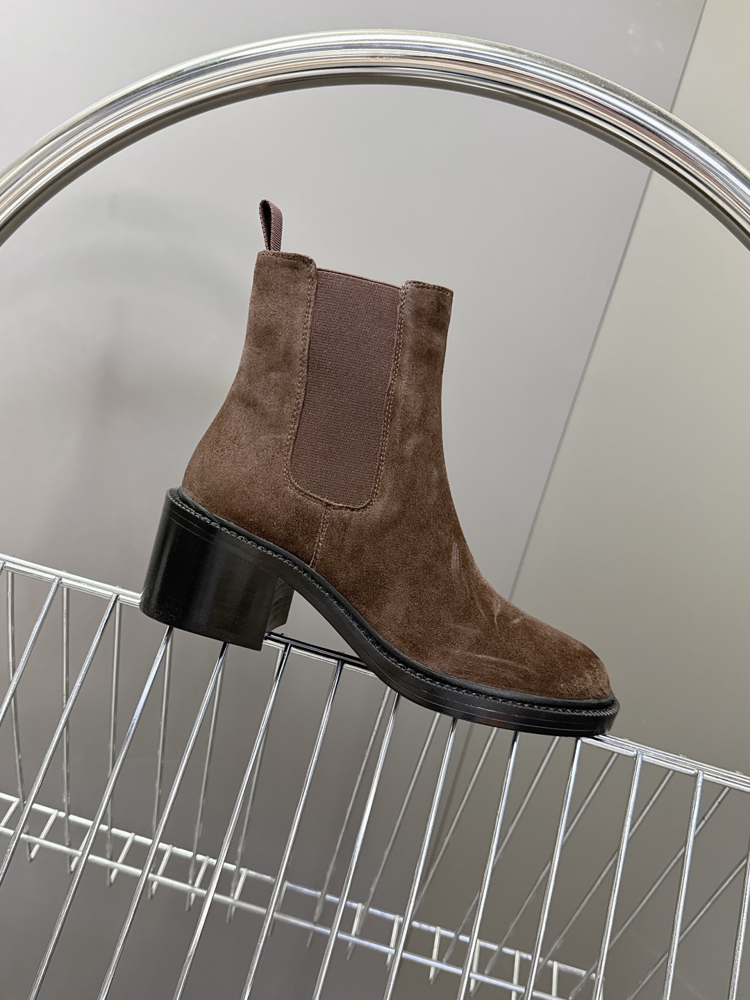 Saint Laurent圣罗兰秋冬最新款布洛克短靴 超多明星时尚博主种草 大小质感与原版完全一致✔️鞋