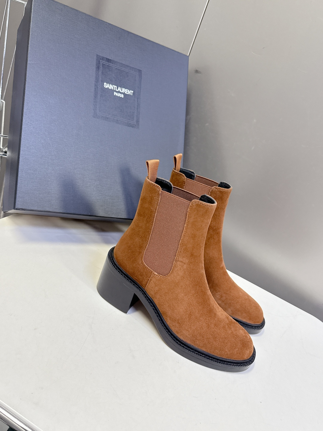 Saint Laurent圣罗兰秋冬最新款布洛克短靴 超多明星时尚博主种草 大小质感与原版完全一致✔️鞋