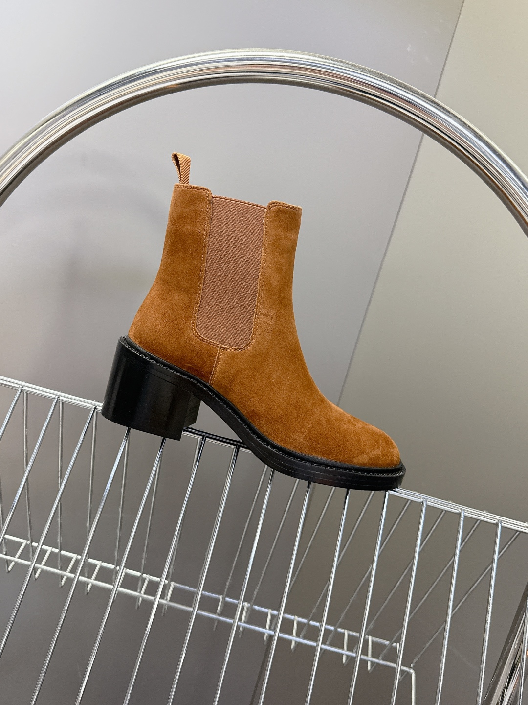 Saint Laurent圣罗兰秋冬最新款布洛克短靴 超多明星时尚博主种草 大小质感与原版完全一致✔️鞋