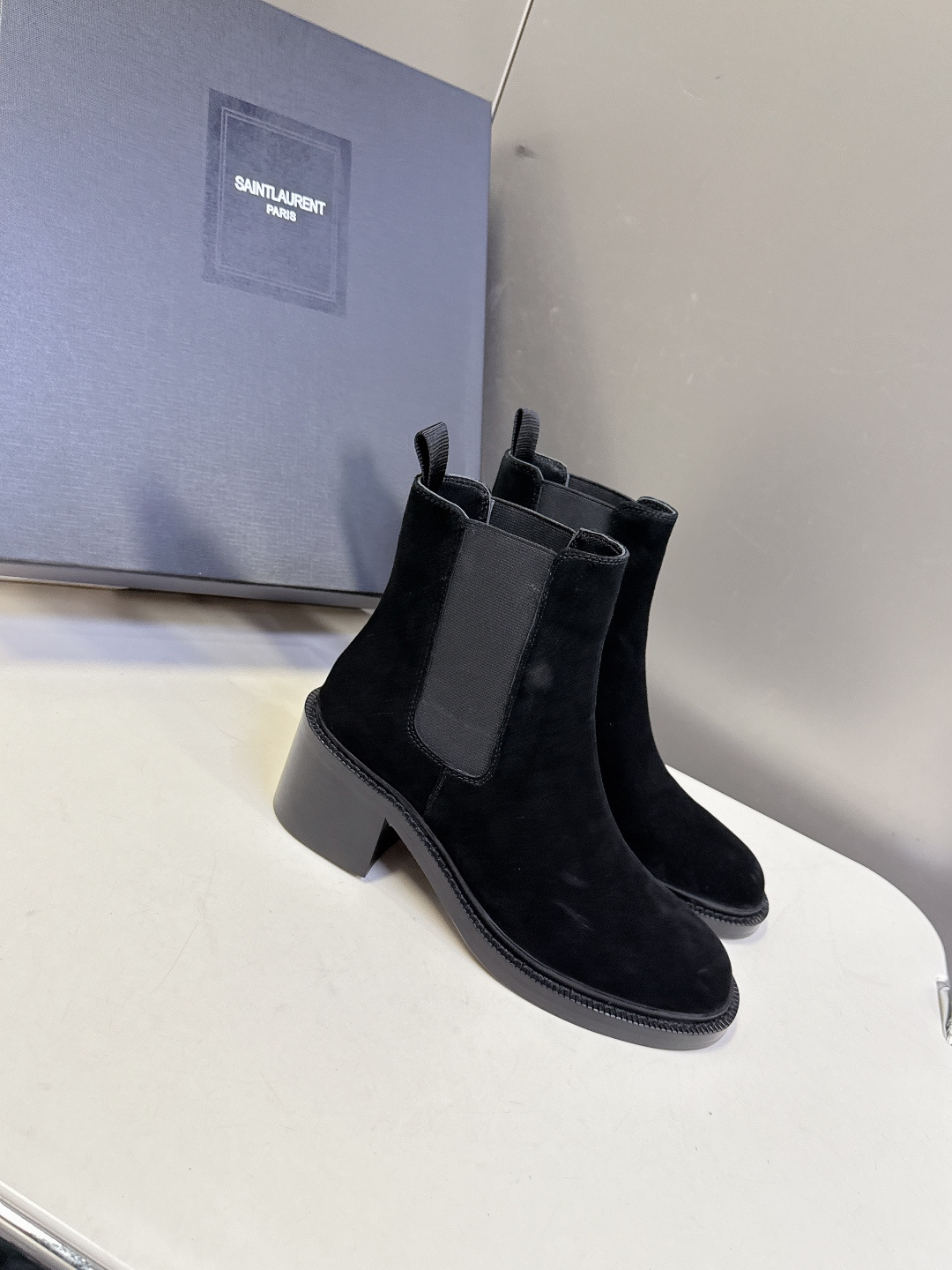 Saint Laurent圣罗兰秋冬最新款布洛克短靴 超多明星时尚博主种草 大小质感与原版完全一致✔️鞋