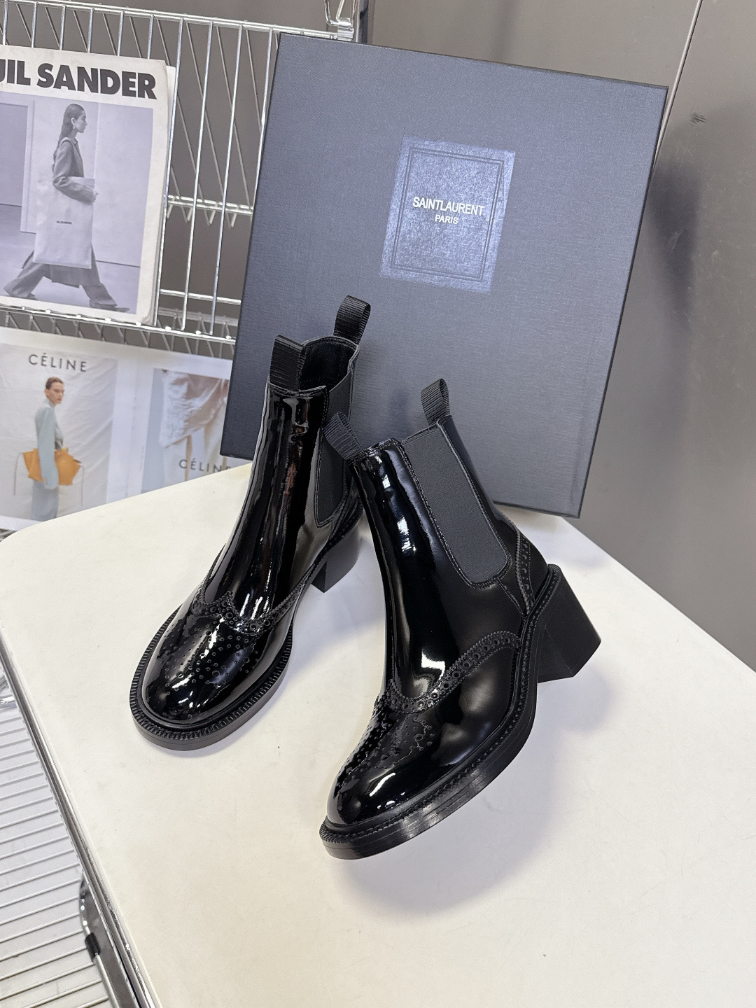 Saint Laurent圣罗兰秋冬最新款布洛克短靴 超多明星时尚博主种草 大小质感与原版完全一致✔️鞋