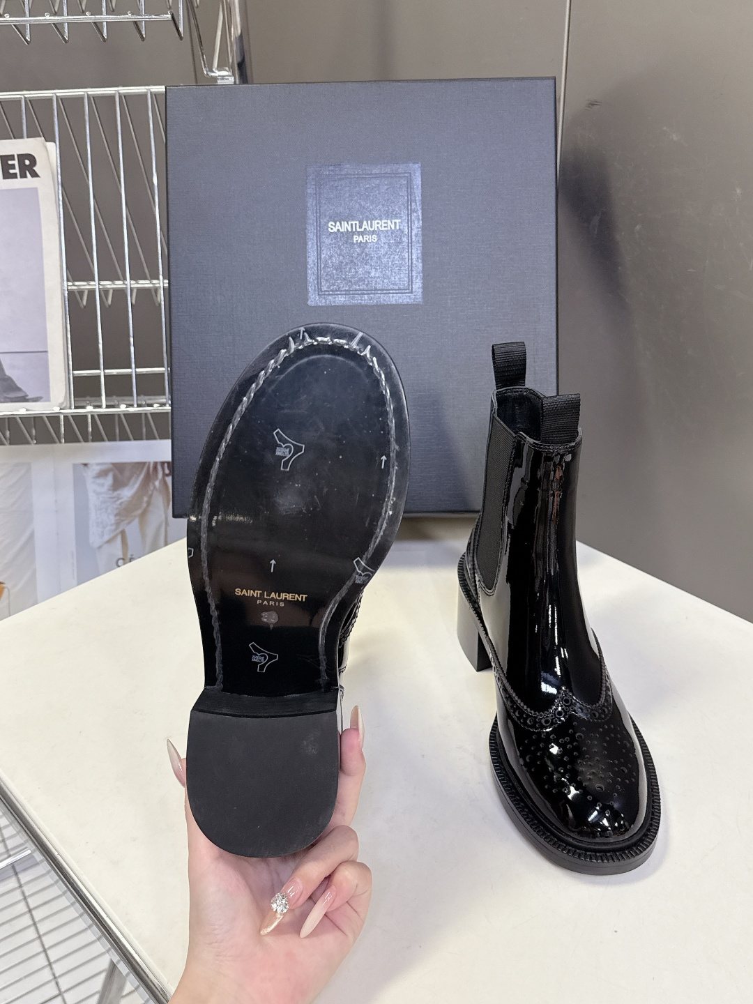 Saint Laurent圣罗兰秋冬最新款布洛克短靴 超多明星时尚博主种草 大小质感与原版完全一致✔️鞋