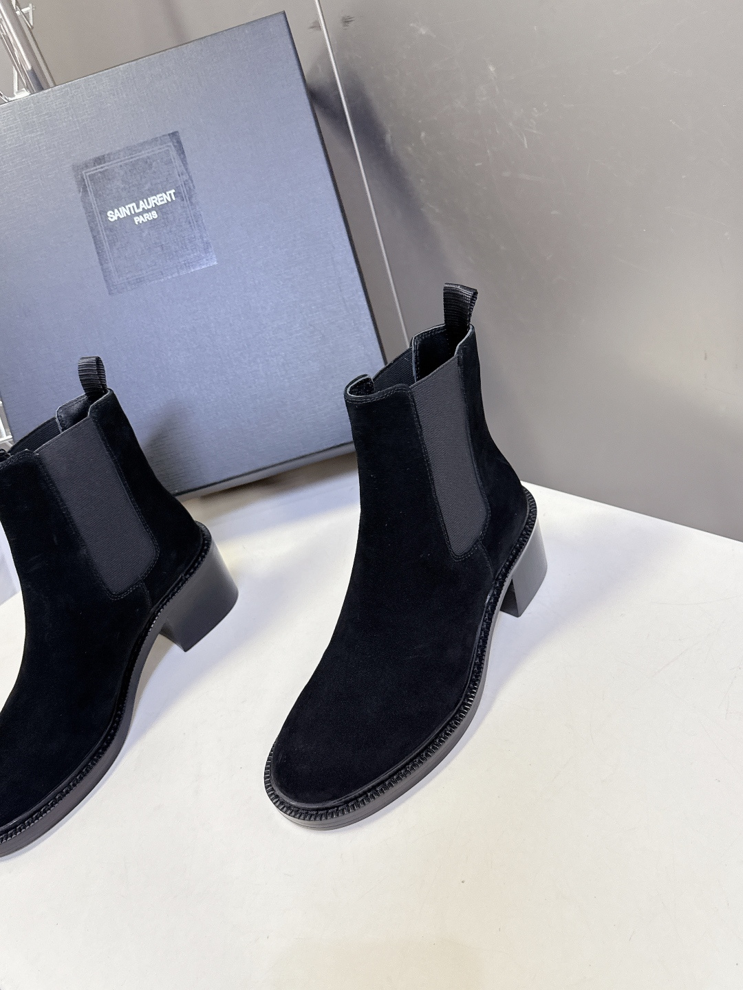 Saint Laurent圣罗兰秋冬最新款布洛克短靴 超多明星时尚博主种草 大小质感与原版完全一致✔️鞋