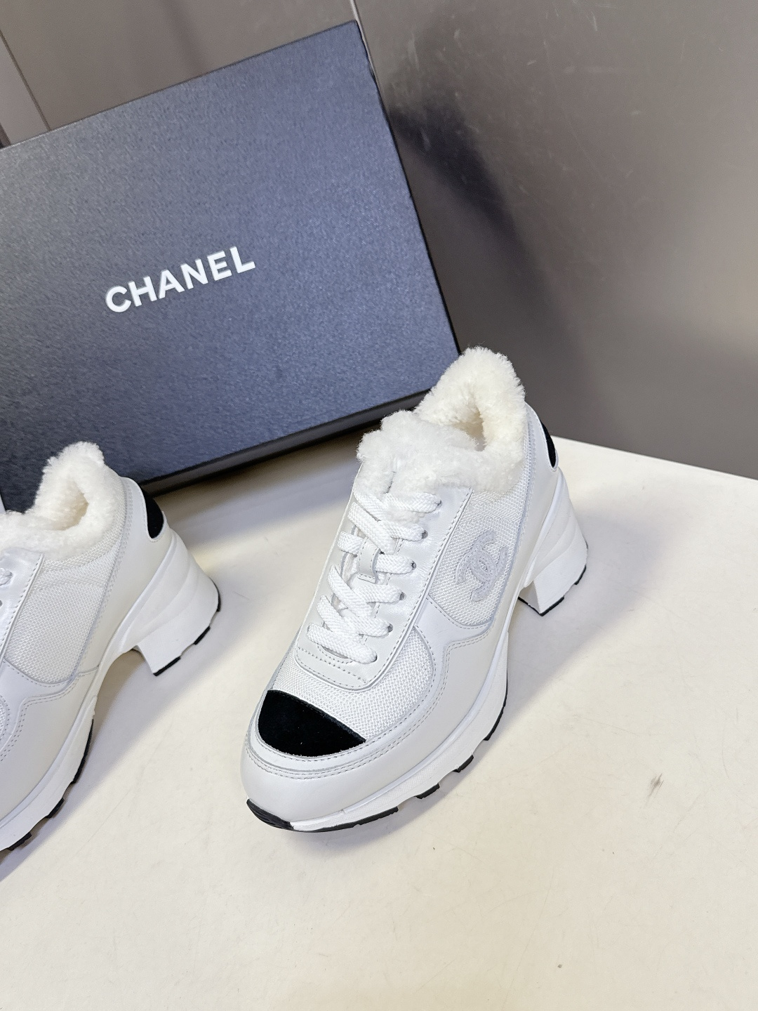 CHANEL 香奈儿25K秋冬最新款高跟复古毛毛运动鞋 超多明星时尚博主种草 专柜断货王 这季新款简直闭