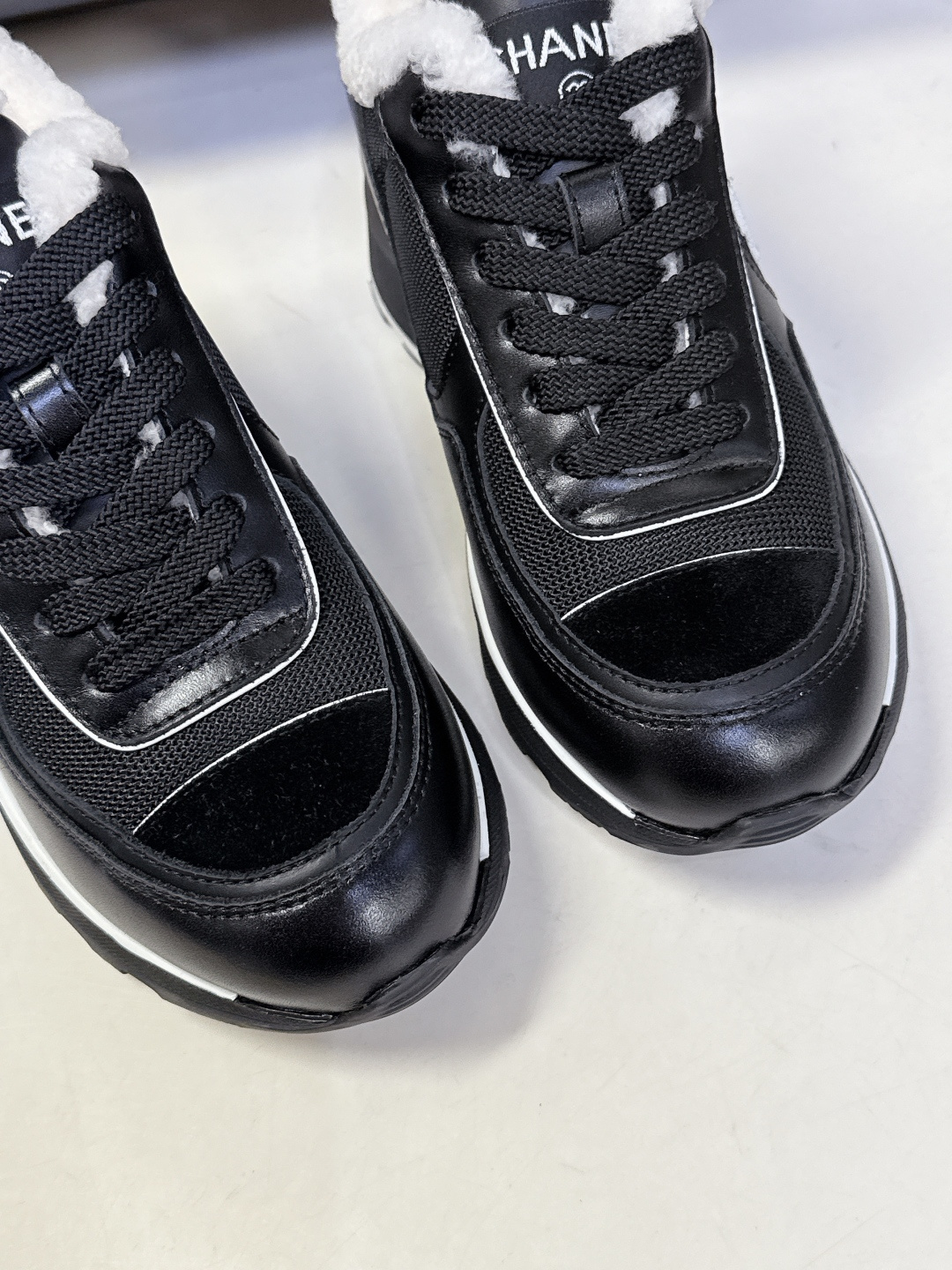 CHANEL 香奈儿25K秋冬最新款高跟复古毛毛运动鞋 超多明星时尚博主种草 专柜断货王 这季新款简直闭