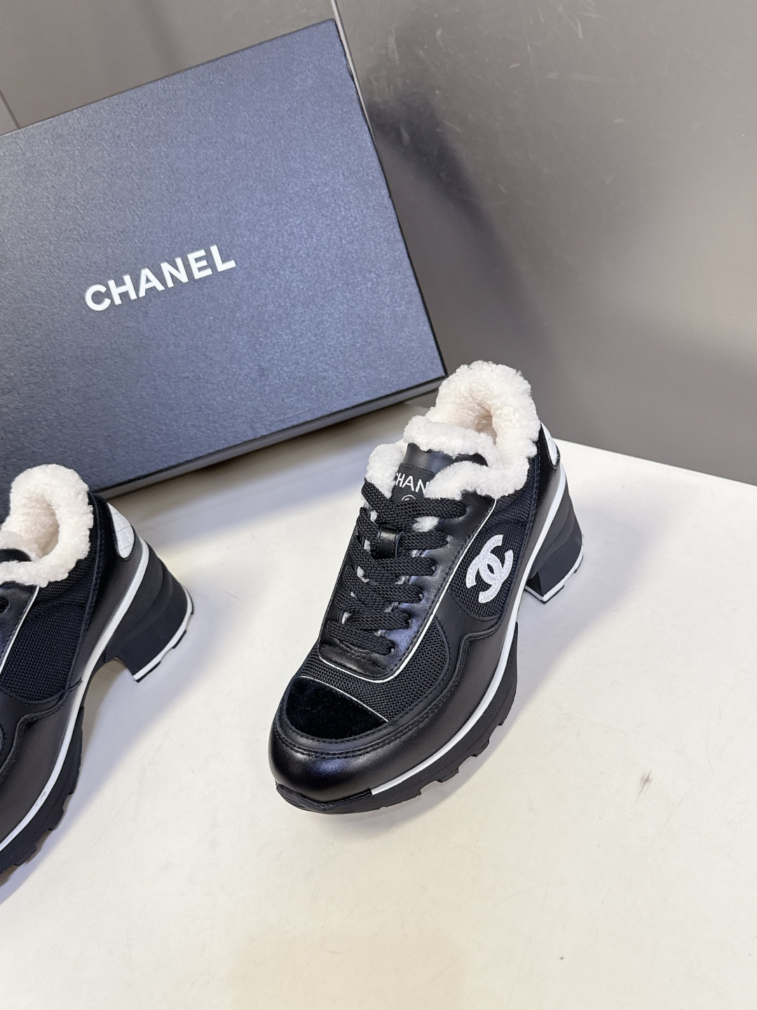 CHANEL 香奈儿25K秋冬最新款高跟复古毛毛运动鞋 超多明星时尚博主种草 专柜断货王 这季新款简直闭