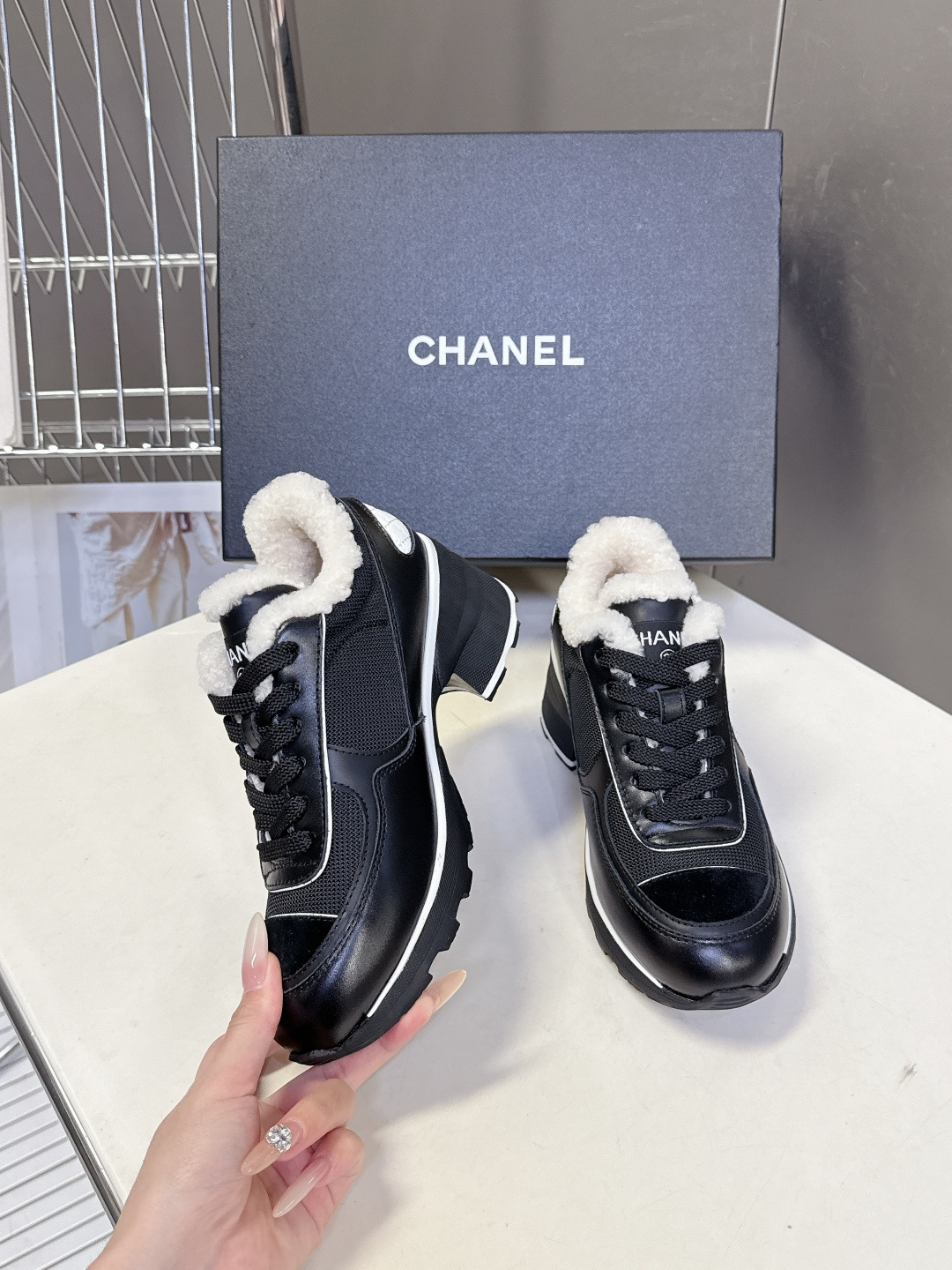 CHANEL 香奈儿25K秋冬最新款高跟复古毛毛运动鞋 超多明星时尚博主种草 专柜断货王 这季新款简直闭