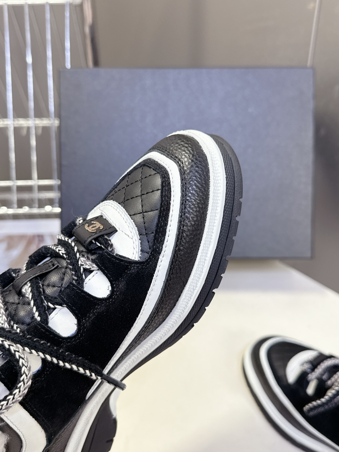 Chanel 香奈儿最新25C休闲毛毛运动鞋 原版模具定制 无敌漂亮又好穿 绝对仙女款 超级舒服，配色高