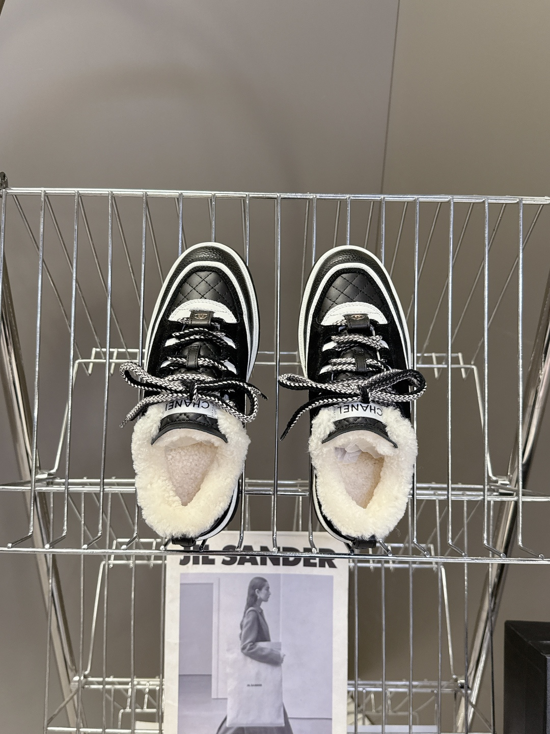 Chanel 香奈儿最新25C休闲毛毛运动鞋 原版模具定制 无敌漂亮又好穿 绝对仙女款 超级舒服，配色高