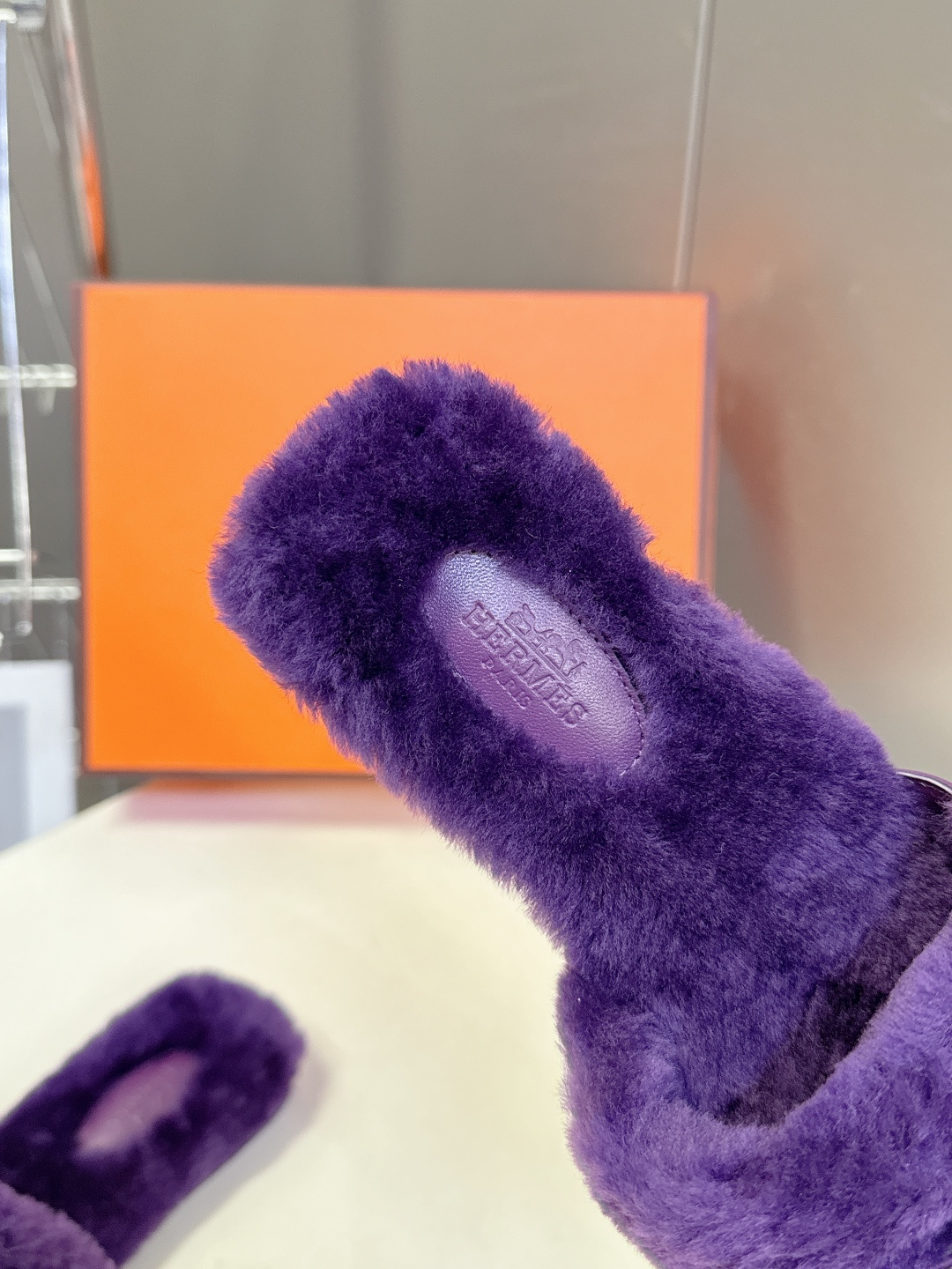 Hermes爱马仕经典kelly扣H拖 高定版本 经典常青树系列单品 面料 ：皮毛一体🐑毛 包中底料 ：