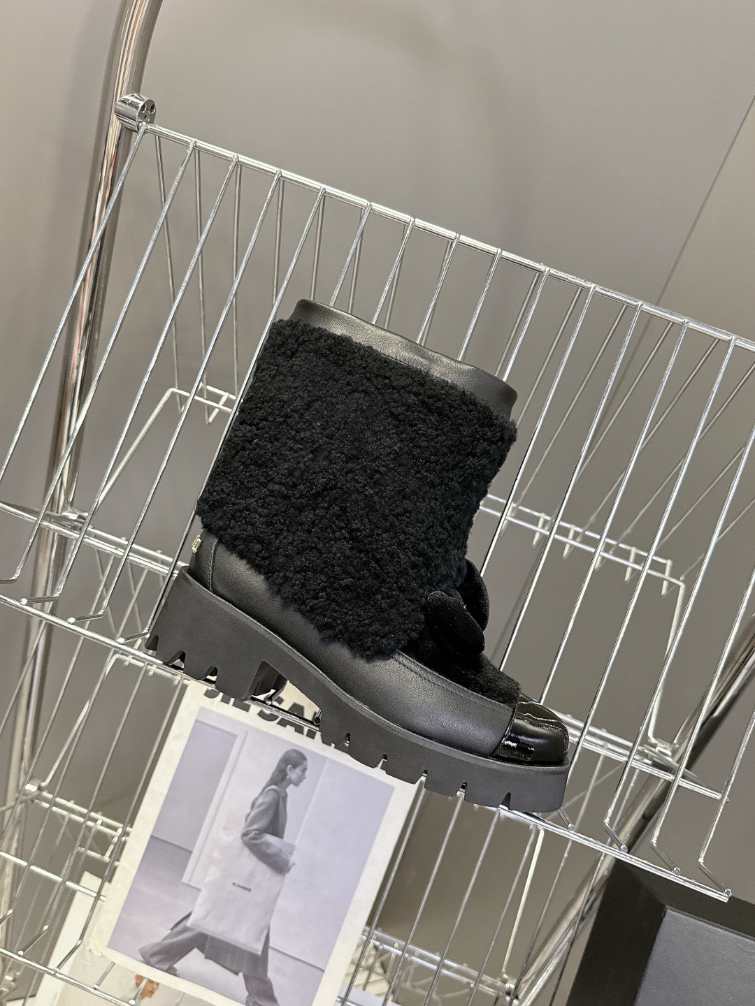 Chanel香奈儿25N滑雪系列蝴蝶结 羊羔毛短靴超多明星网红种草 可帅气可温柔的小香靴子 蝴蝶结也是它