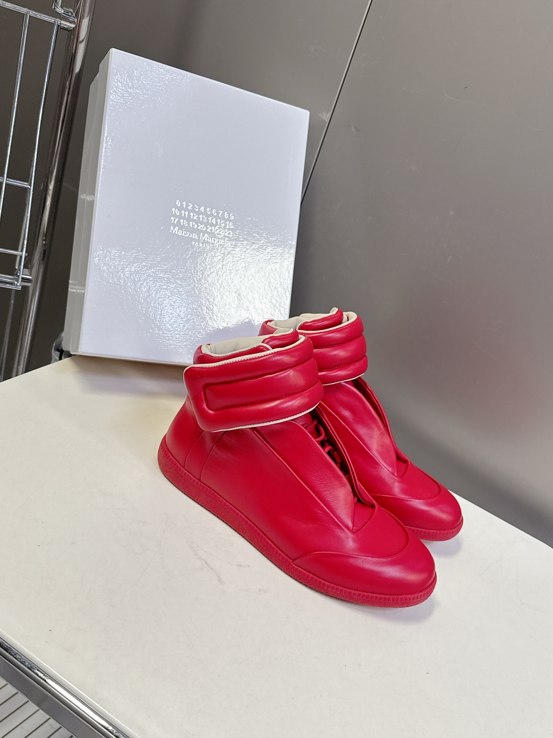 男装➕10 Martin Margiela马吉拉纯Future情侣款 运动鞋 高帮鞋 还记得这双引领高端