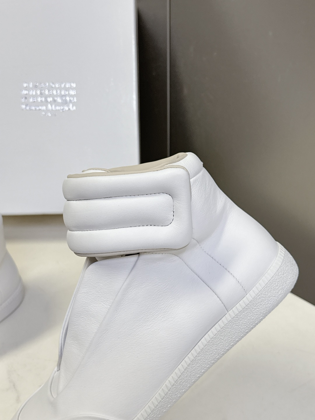 男装➕10 Martin Margiela马吉拉纯Future情侣款 运动鞋 高帮鞋 还记得这双引领高端